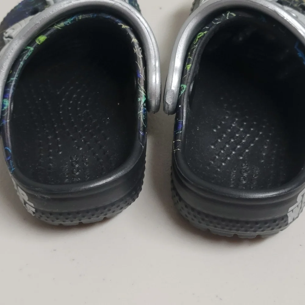 CROCS The Mandalorian The Child Toddler Size C4.